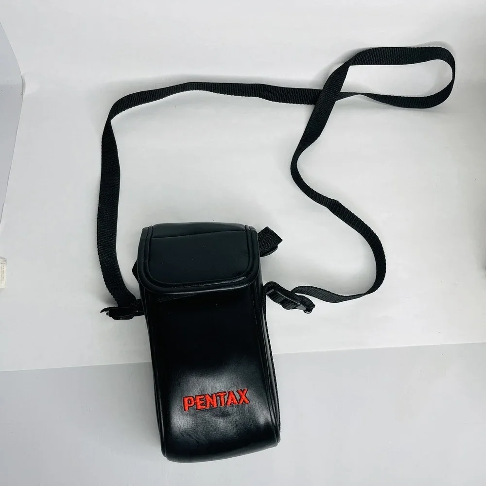 Pentax‎ Zoom 90-WR 35mm Point & Shoot Weather Resistance Camera Remote and Case